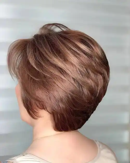 女人过了48岁,短发推荐这三种,漂亮时尚很显年轻|发型|脸型|直发|减龄