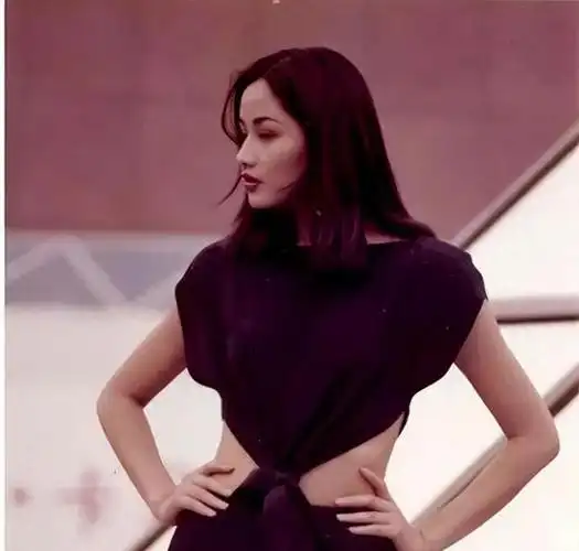 今天要跟大家聊聊一个了不起的52岁女人,她就是瞿颖.你敢相信吗?