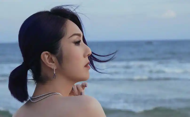 杨千嬅gq人物盛典性感写真