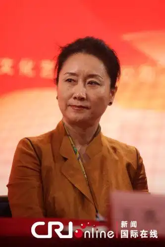 "党的旗帜高高飘扬"总导演王冼平