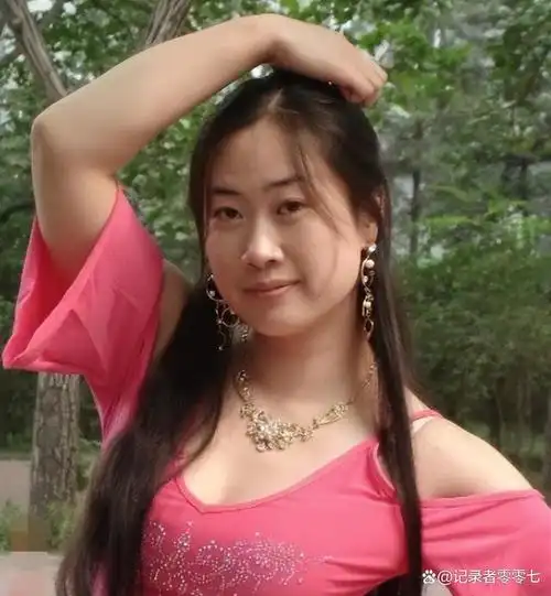 歌词明明很毁三观当年却迅速爆火的8首歌你都听过吗