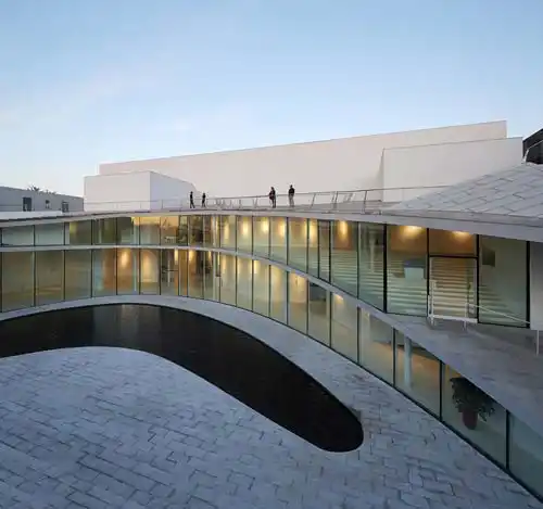 树美术馆所在城市:北京 通州经营年限:12艺 术 家:guy van leemput