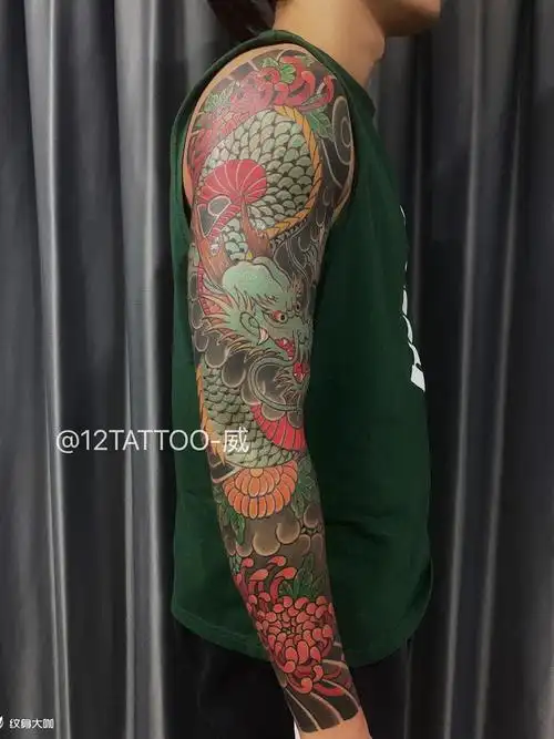 花臂龙 菊花_纹身图案手稿图片_威的纹身作品集