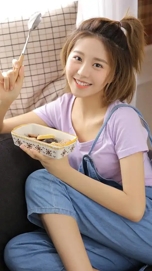 俏皮美女学生妹唯美写真图片,美女女生-可爱美图