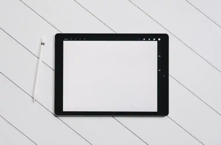 极简风的空白图片