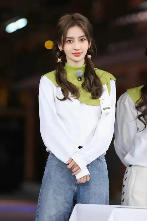 杨颖奔跑吧双马尾剧照##奔跑吧