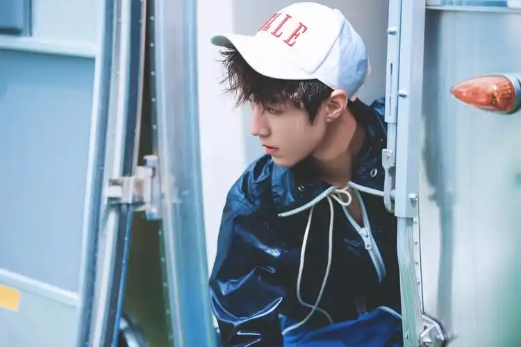 王俊凯# #tfboys王俊凯# #tfboys# cr 最酷… - 堆糖,美图壁纸腥い