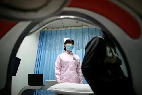 南通90后泌尿科女护士巧妙回避工作中尴尬事