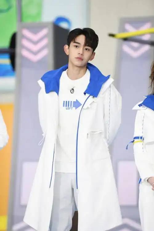 跑男黄旭熙添新瓜曝同时劈腿多人把粉丝当后宫