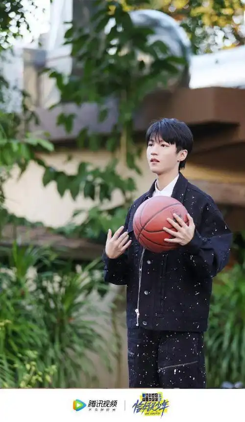《恰好是少年》发布王俊凯预告照,运动系少年永远令人心动_app