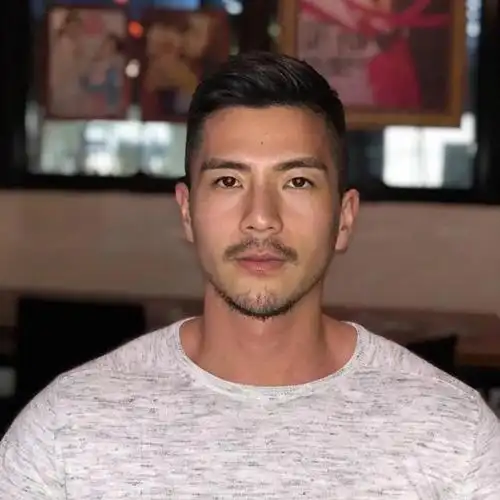 非常帅的韩国网红ryan小胡渣真的帅帅的