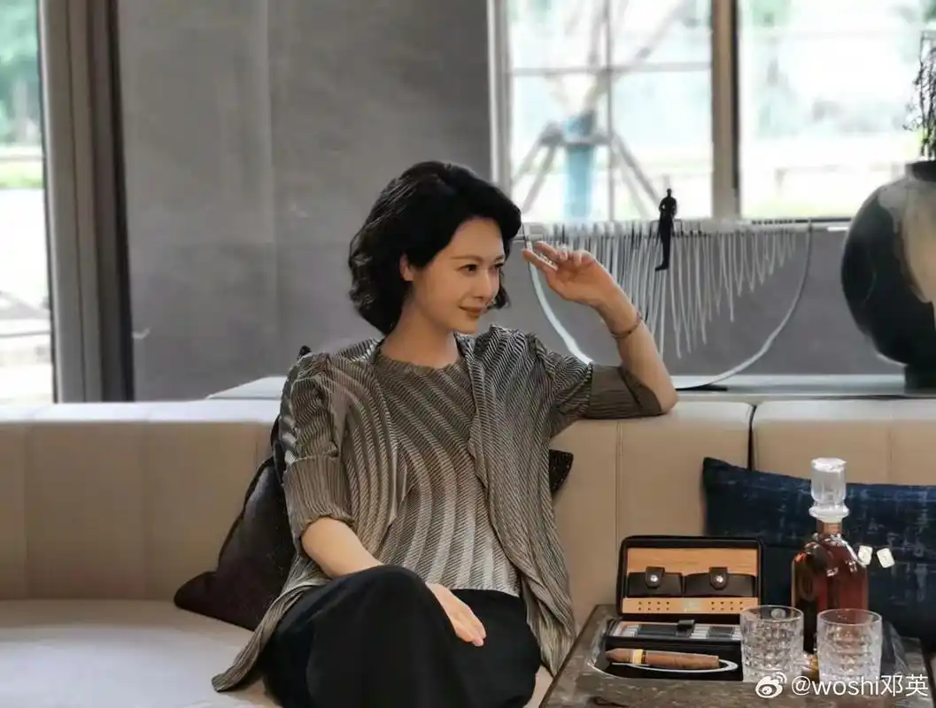 好漂亮的姐姐呀,期待承欢记 承欢记后期搞快点啊09#演员邓英 - 抖音