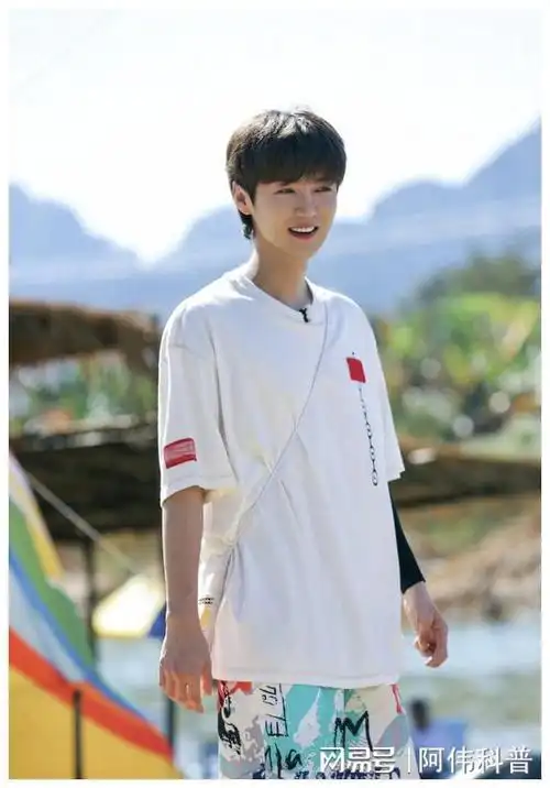 鹿晗林允周冬雨迪丽热巴撒贝宁张馨予