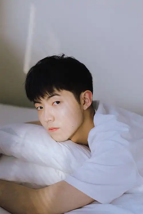 男生写真00后萌系男孩初长成