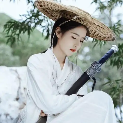 戴斗笠古装女剑客_古风头像图片_扣扣居