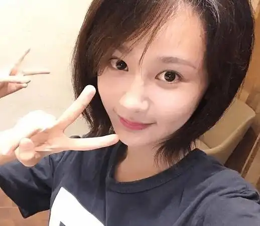 有种"整容"叫杨紫卸妆,平时模样一般般,素颜让直男一眼就沦陷_漂亮_明