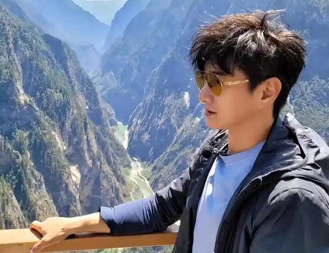 08吴奇隆——大鼻子