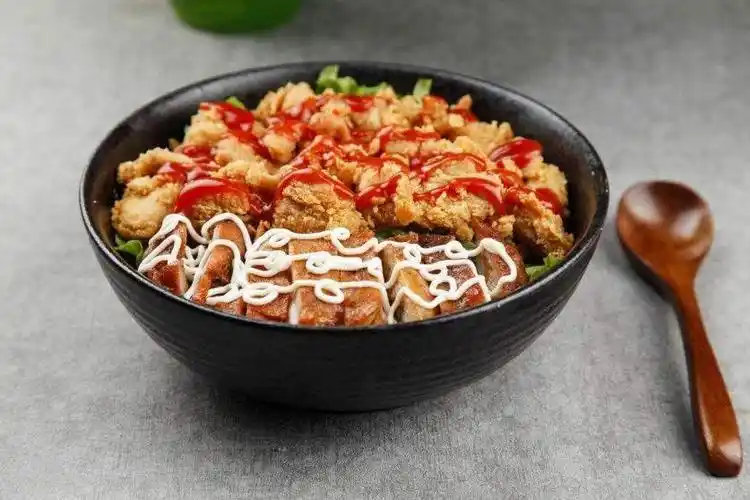 脆皮鸡米饭烤肉拌饭技术培训就来哈尔滨引航