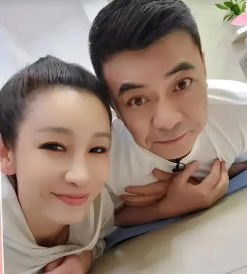 唐静:前夫和秦海璐结婚后,独自陪儿子长大,如今的选择令人泪目
