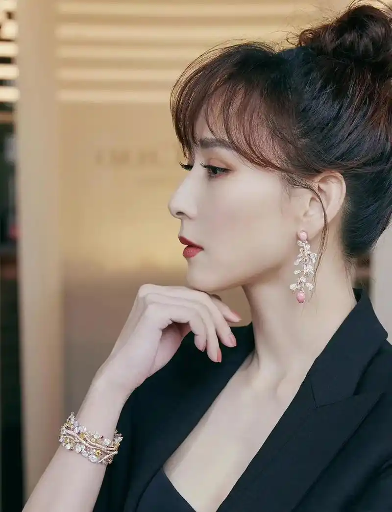 胡静.胡静#胡静#明星#壁纸 - 抖音