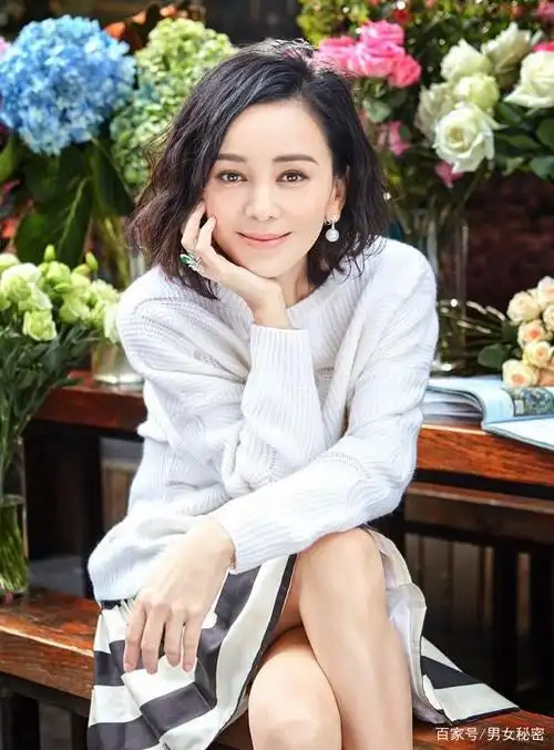 明星美照图一女星王琳70后女人的典范岁月不败真美人