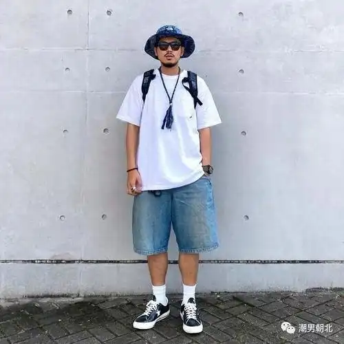 体重120斤以下的男生这样穿衣搭配更帅气