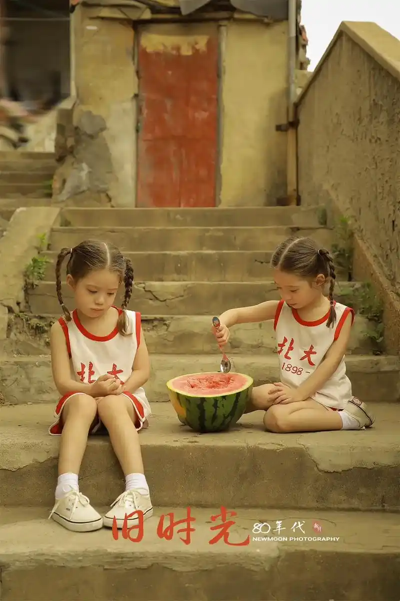 是记忆中的童年老照片07#儿童摄影 #超有镜头感的小女孩 # - 抖音