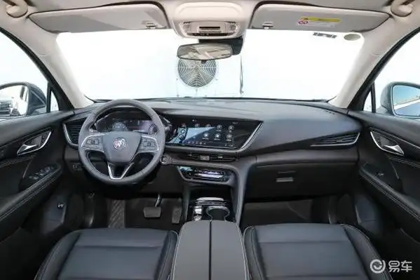 内饰来看,别克昂科威的豪华感营造是别克的拿手好戏,车内大量软质包裹