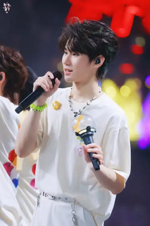 张真源 live之神##时代少年团叁重楼暨出道四周年演唱会