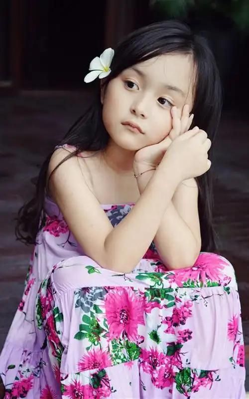 刘楚恬巴厘岛度假美照手机壁纸刘楚恬萌娃巴厘岛小萝莉童星