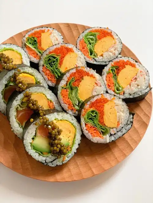 mugi一人食鱼子酱双拼寿司卷02口口爆浆78