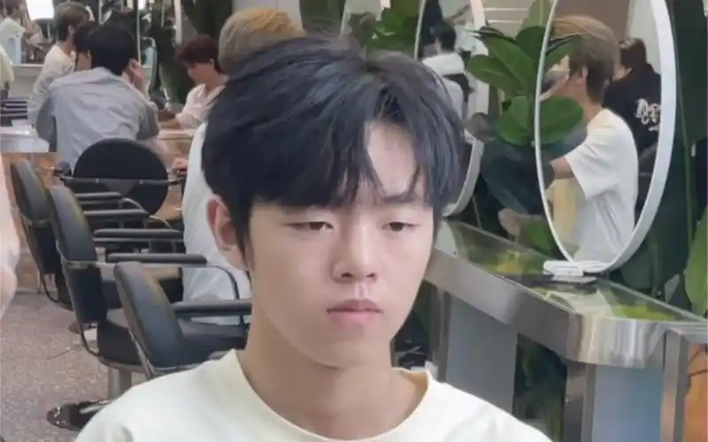 男生微分碎盖 气垫烫