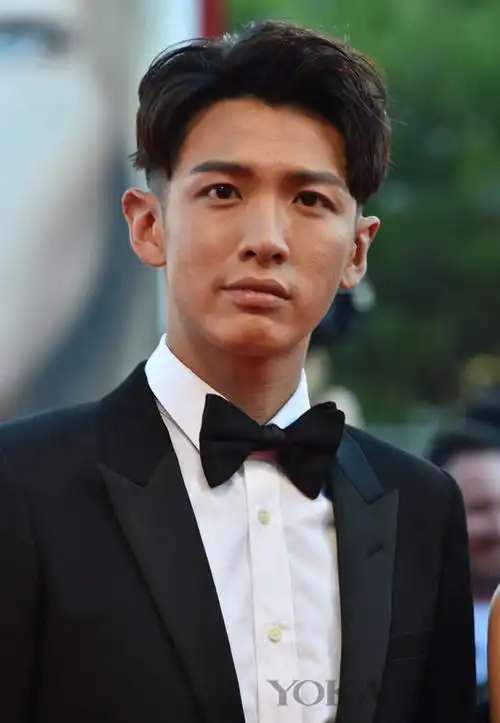 > tag信息列表 > 换季柯震东