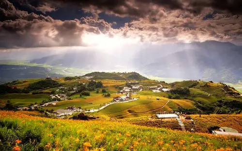 风景云阳光山高清壁纸1280x720分辨率查看