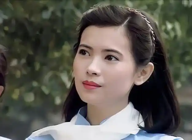 晚年不幸的10位明星,被啃老,没钱治病,精神失常|蓝洁瑛|万梓良|郑则仕