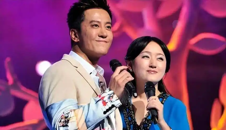 "第一玉女"杨钰莹:因一个男人终身未嫁,如今她后悔了吗?