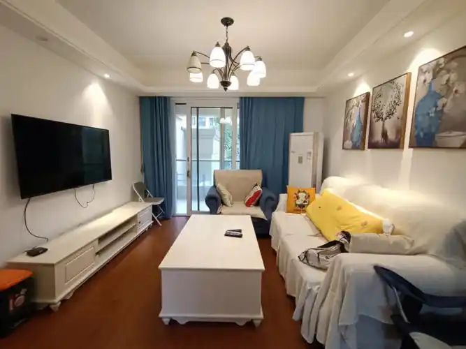 九溪诚品新出三室两卫精装修