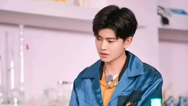 伦嘉柴门常开超话#任嘉伦嗨放派#20211016 hfp ep09-2任嘉伦cut沉浸式