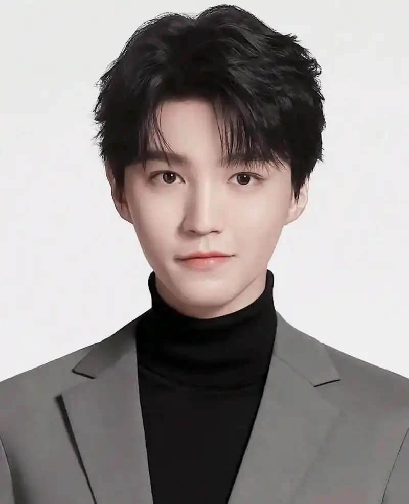 证件照#王俊凯 #真的超爱这个少年 #证件照#王俊凯让人心动 - 抖音