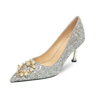 红蜻蜓单鞋女婚鞋秋季新款珍珠秀禾新娘鞋结婚鞋亮片高跟鞋女婚纱水晶