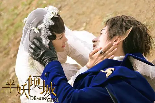 半妖倾城幽瞳米热角色多变成90后演技担当