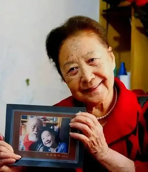 金雅琴:她是《我爱我家》中居委会主任于大妈,却有着人生大智慧_金爸