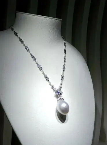 卡地亚全新高级珠宝展限时免费开放1天还包下了复星艺术中心