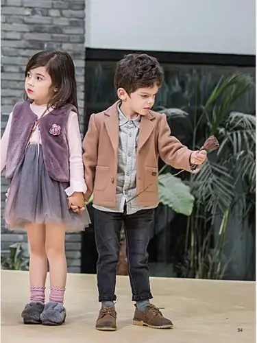 沧州盐百购物广场《男生女生品牌童装》最美遇见,感恩"