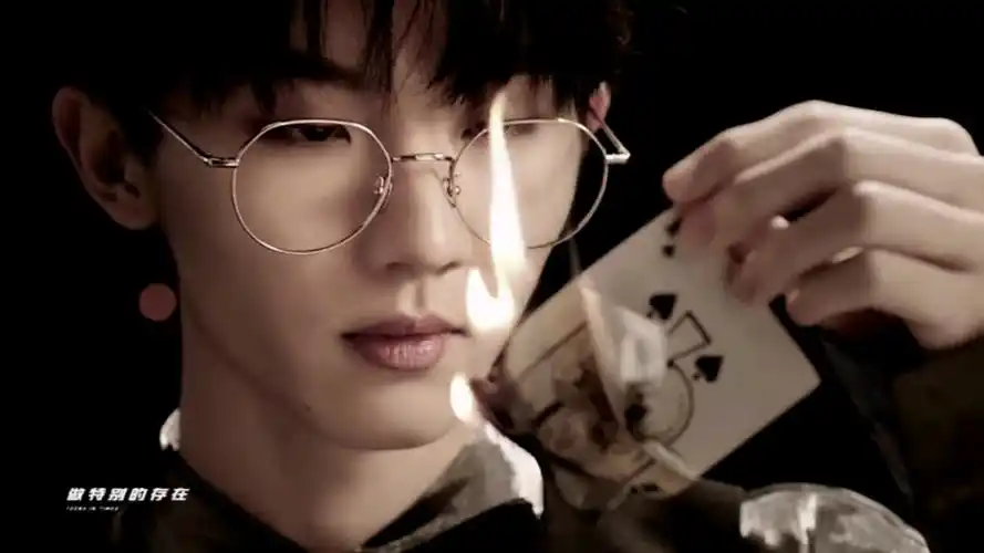 【马嘉祺】金丝边眼镜贵公子的绝杀_哔哩哔哩 (゜-゜)つロ 干杯~-bili