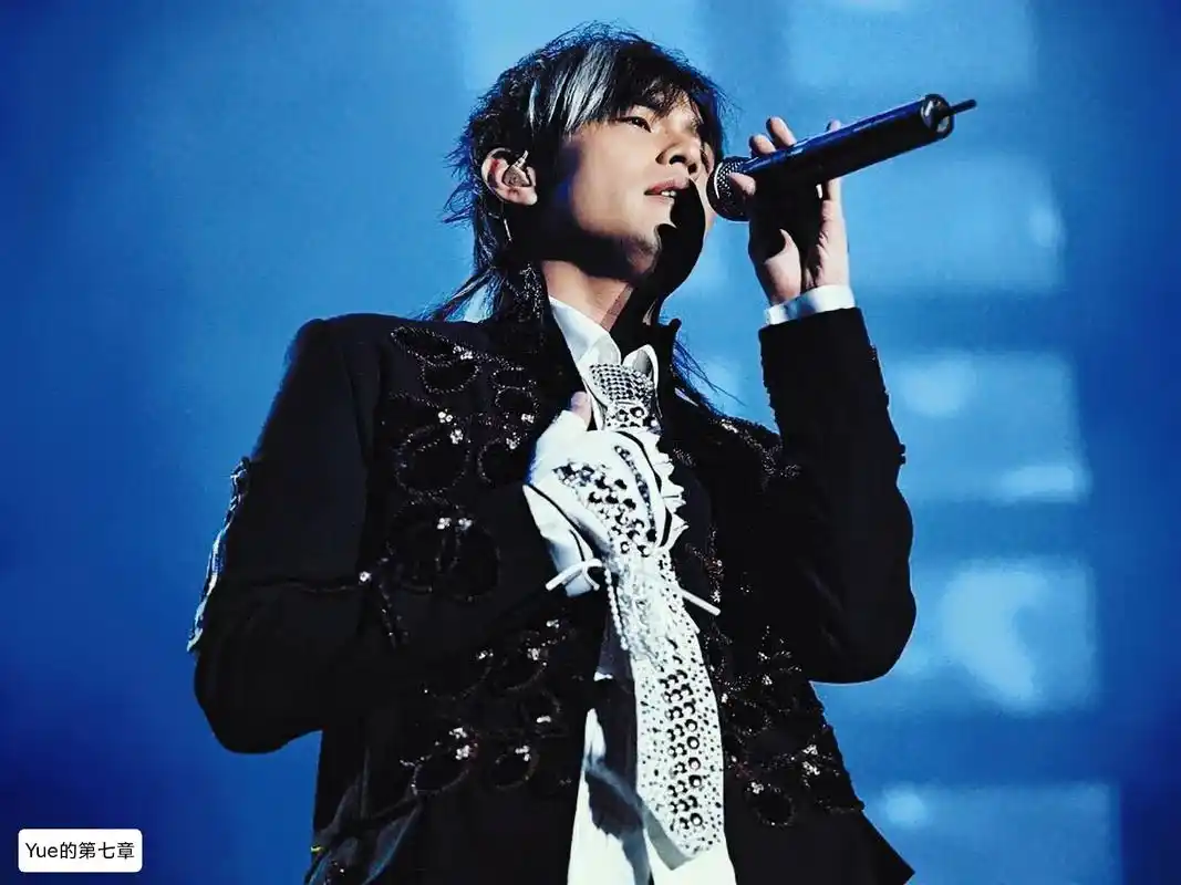 周杰伦的无与伦比演唱会简直是神一般的存在.