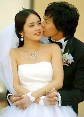 韩佳人的婚礼,男人真帅