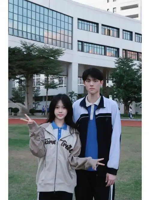 06表演生30厘米的身高差是什么样的