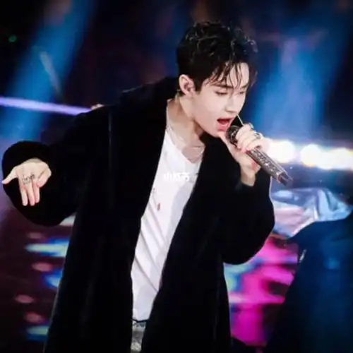 刘宪华神仙改编happy唱跳舞台帅炸了