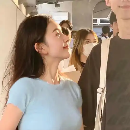 氛围感优质363436373039真人情侣头像